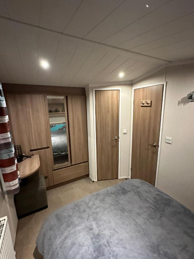 Luxurious 6 Berth Swift Bordeaux On Lyons Robin Hood Rhyl Vila Meliden Exterior foto